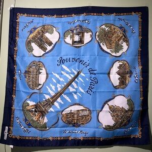2/25$ 🪽 Paris scarf / tapestry